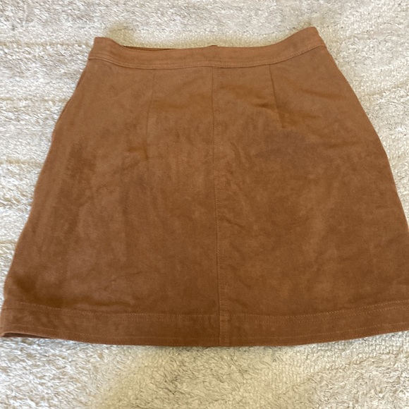 Brown skirt - Picture 3 of 3